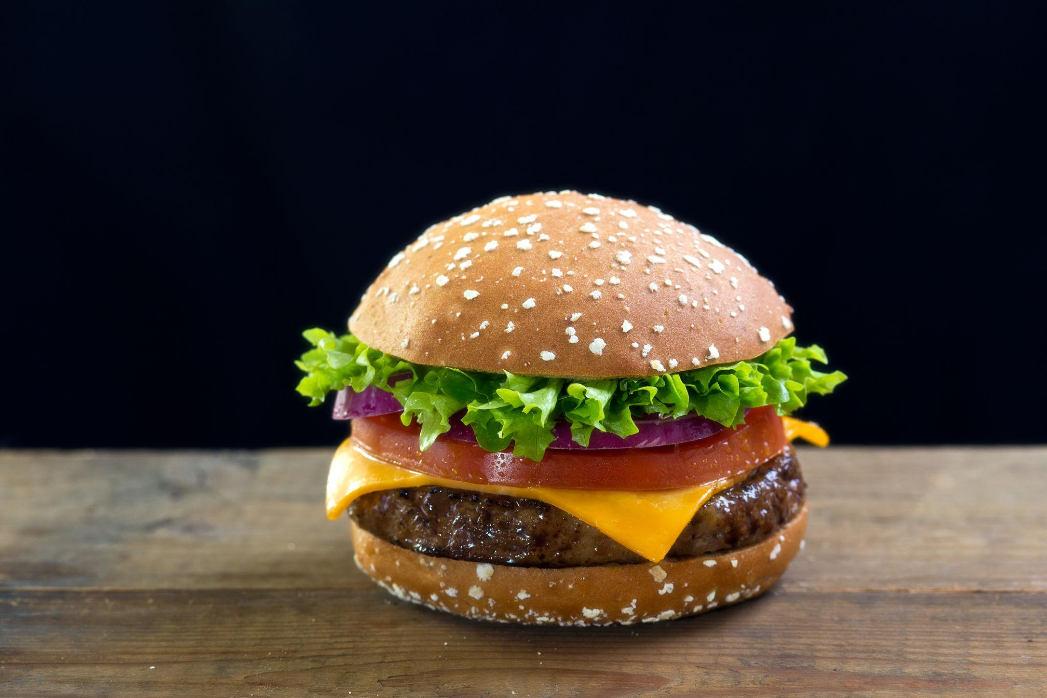 Traditional Cheese Burger
